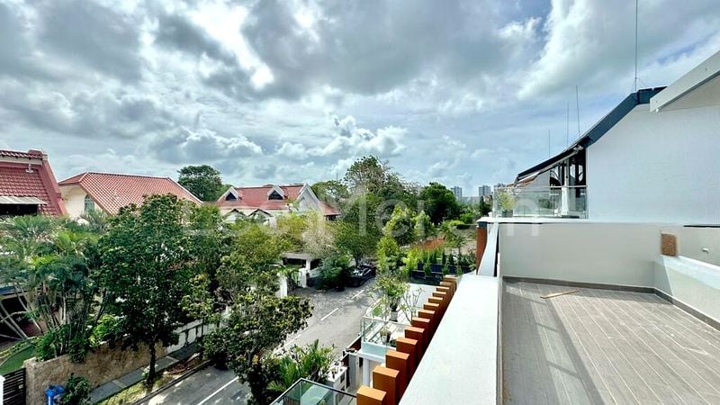 6 Bed Semi-Detached House (Landed) for Sale in  Corona Factory - Image 1
